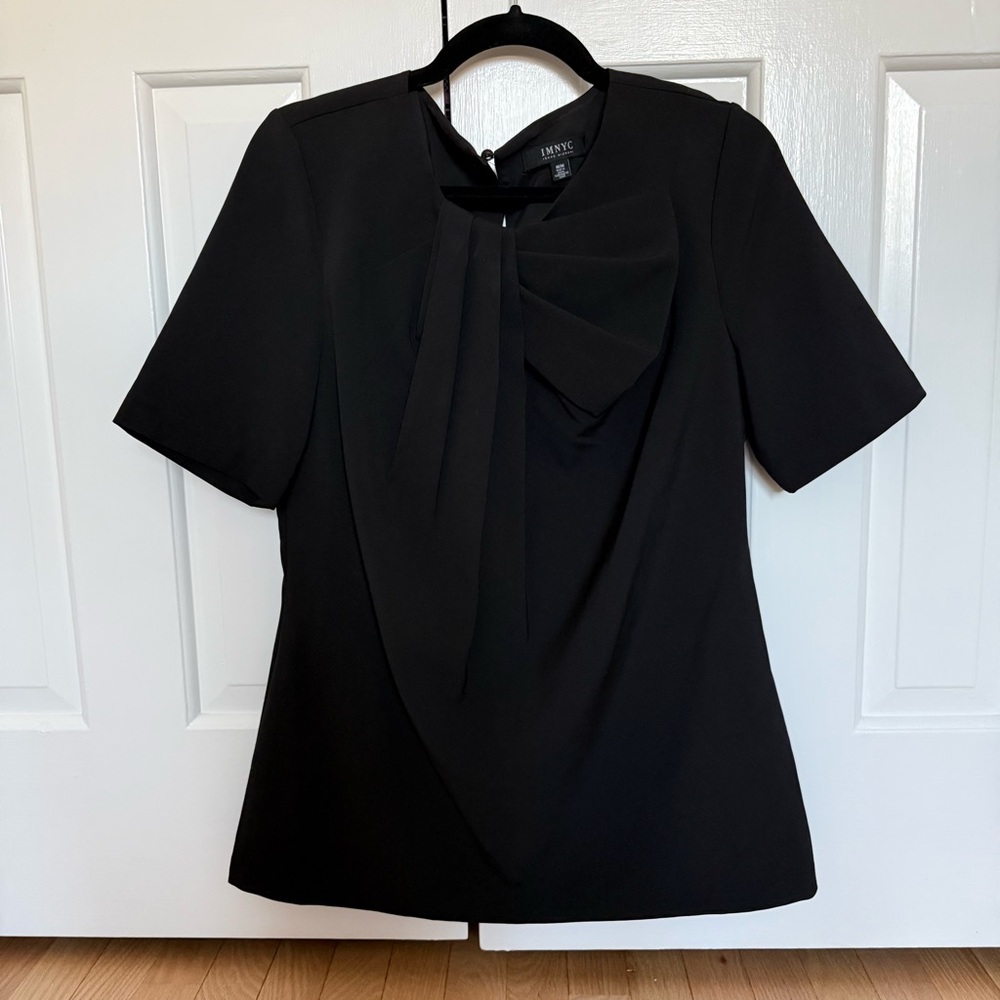Like new IMNYC Women's bow front Blouse